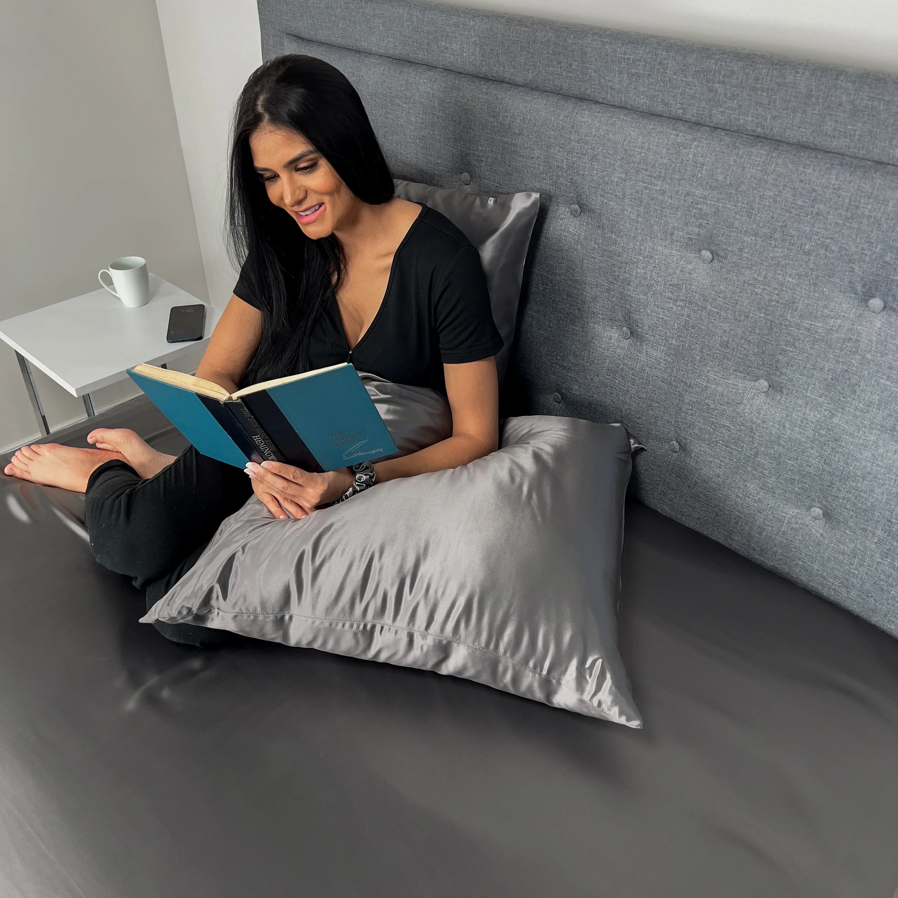 22 Momme Silk Pillowcase - Gunmetal - Image 10